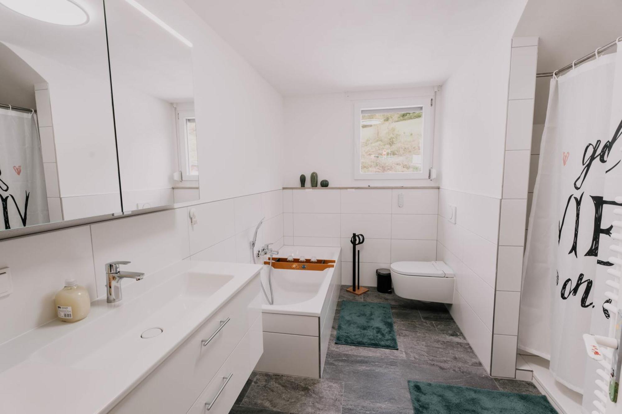 Metterich Grosszuegiges, Stylisches Apartment I 8 Personen I Eifel I Naturliebhaber I מראה חיצוני תמונה